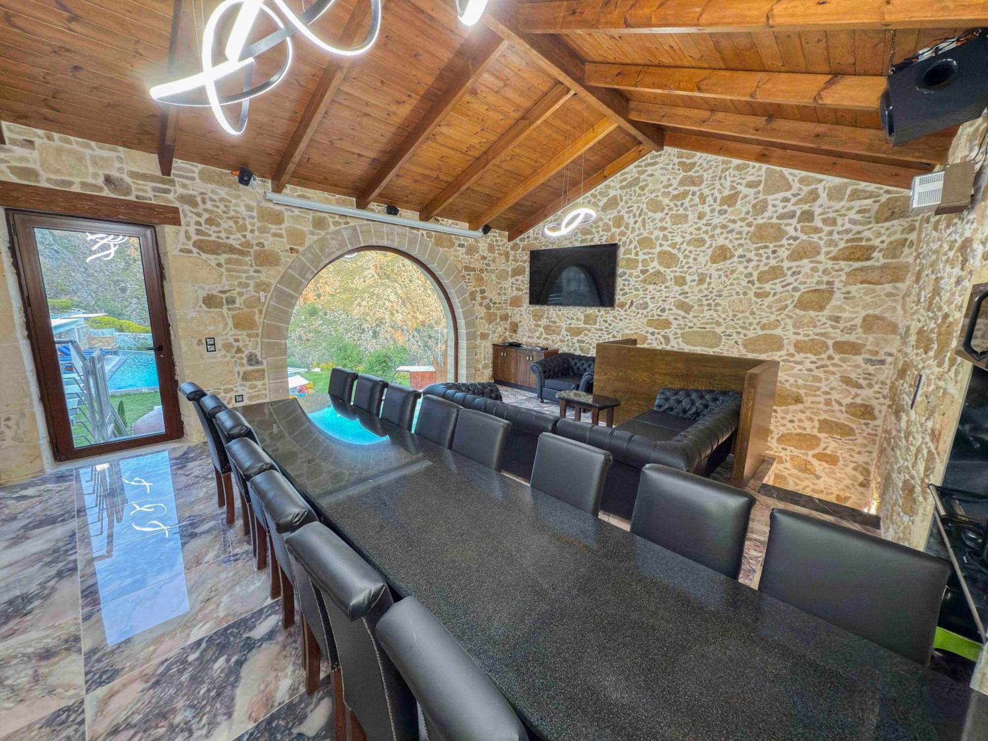 Heated Private Ozone Salt Pool, Jacuzzi, Cinema Inside & Outside, Ping Pong, Billiard, Ps5, Playground, Giant Chess, Giant Monopoly, Table Football, 3X Surround Sound - Villa Rokka Luxe Киссамос Экстерьер фото